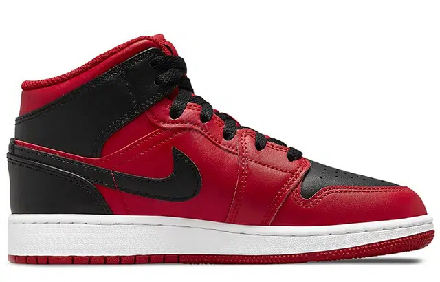 Jordan Air Jordan 1 Mid Reverse Bred
