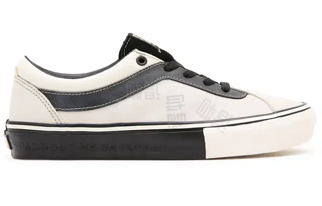 Rassvet x Vans Bold
