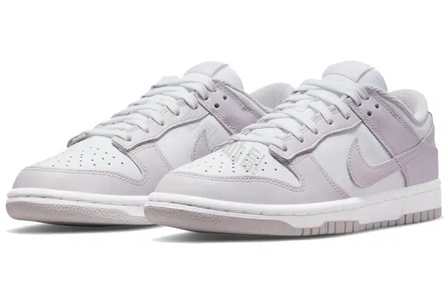 Nike Dunk Low "Light Violet"
