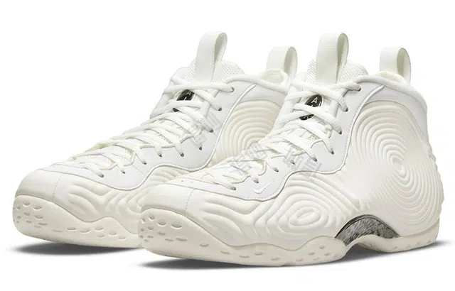 COMME DES GARCONS SHIRT x Nike Foamposite One sp