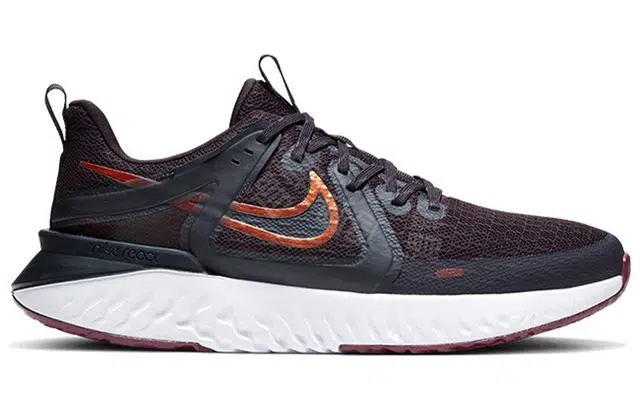 Nike Legend React 2