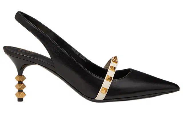 Valentino Rockstud
