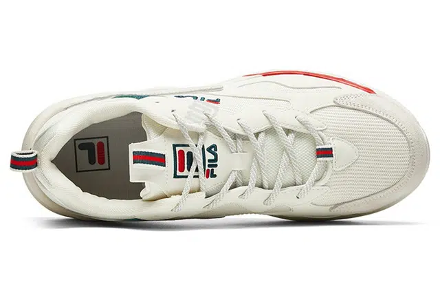 FILA Tracer