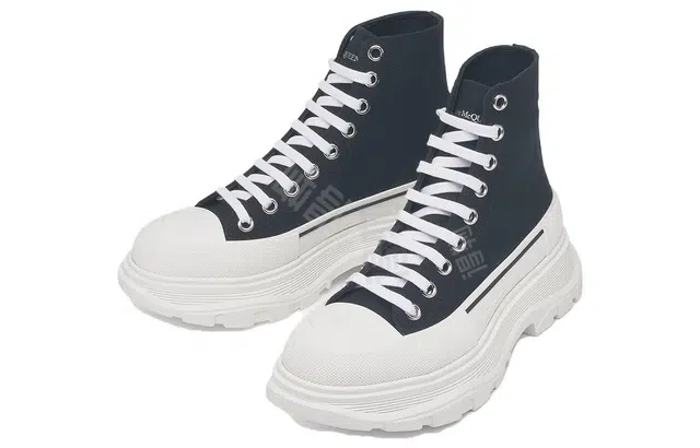 Alexander McQueen Tread Slick