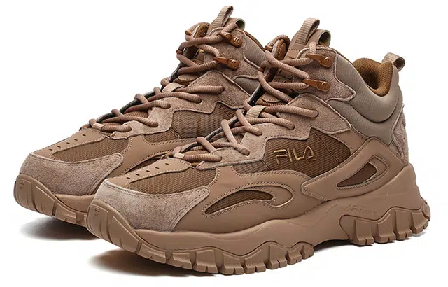 FILA Tracer
