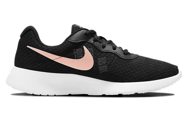 Nike Tanjun Black Pink