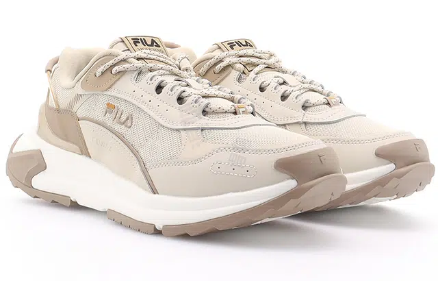 FILA Corsa