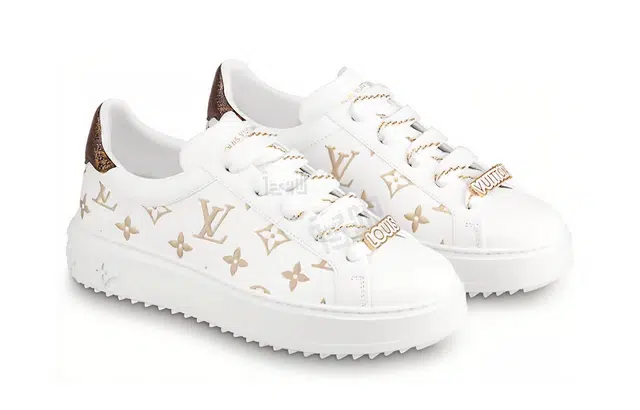 LOUIS VUITTON Time Out logo