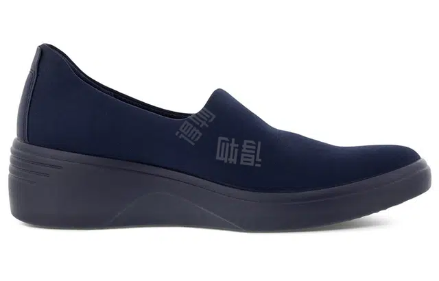 ecco Soft 7