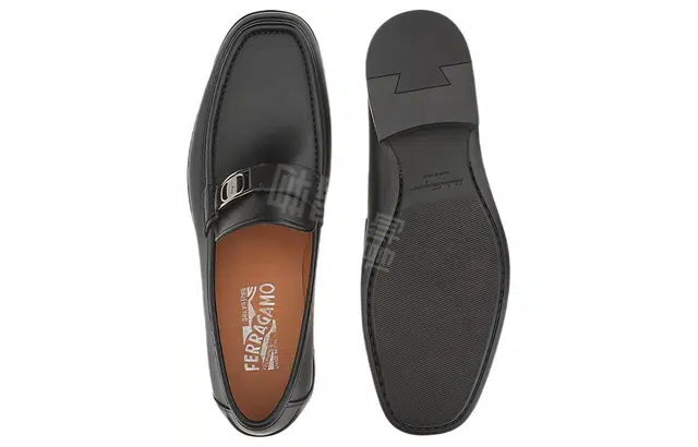 Ferragamo VARA