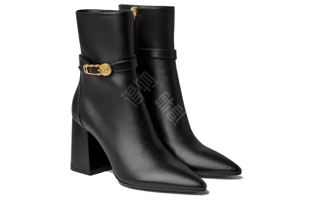 VERSACE