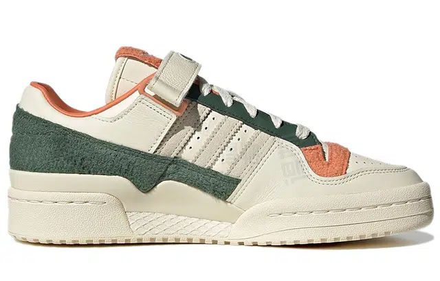 adidas originals FORUM Low "Fleece"
