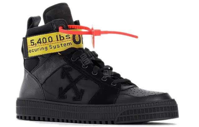 OFF-WHITE
