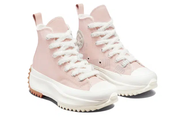 Converse Run Star Hike
