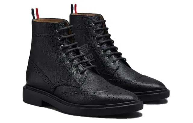 THOM BROWNE