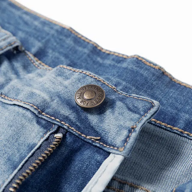 7 FOR ALL MANKIND
