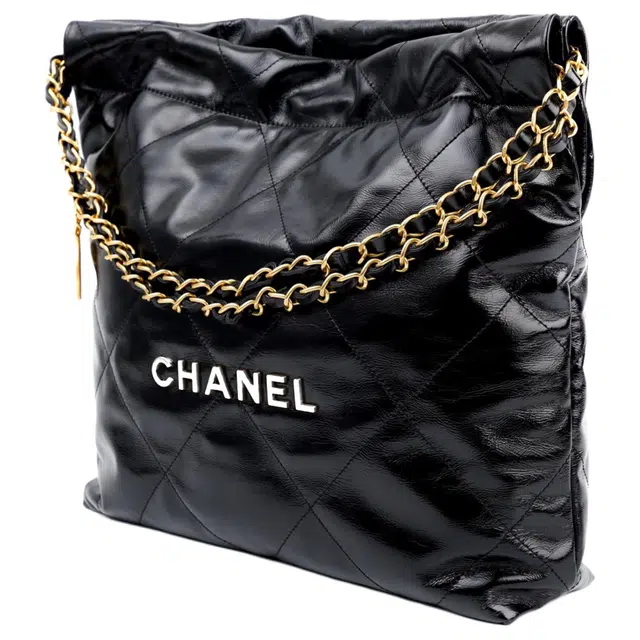 CHANEL 22Bag Logo