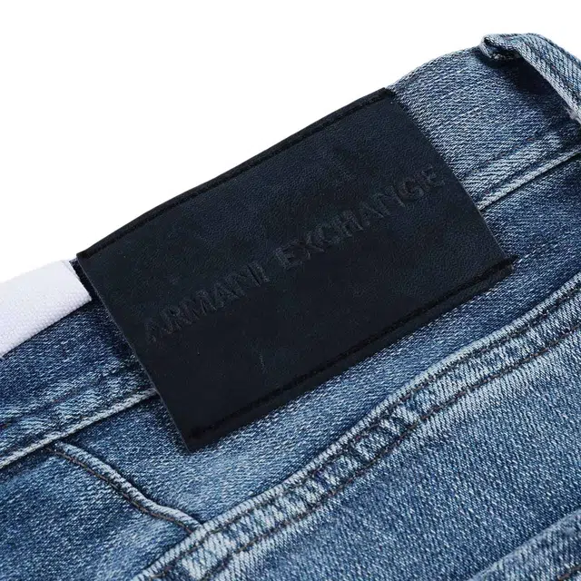 ARMANI EXCHANGEAE