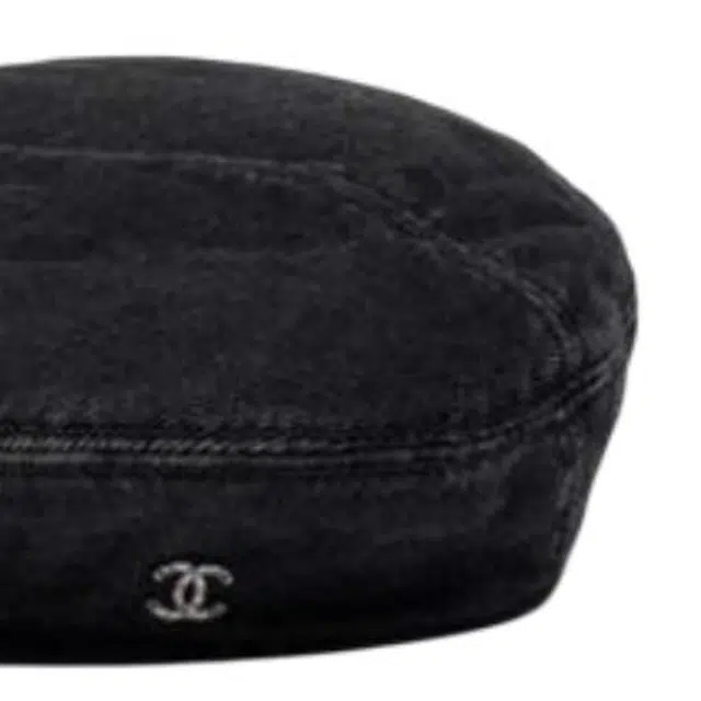 CHANEL CC -
