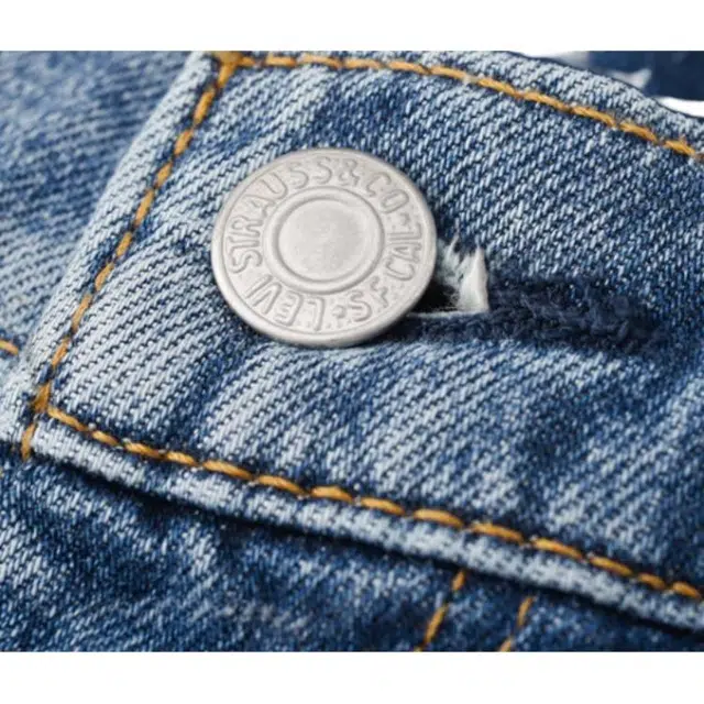 Levis