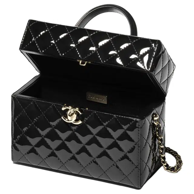CHANEL 202425A C LOGO
