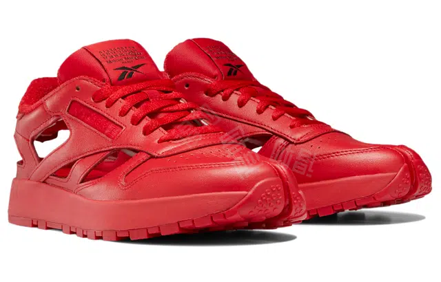 Maison Margiela x Reebok Classic Leather Tabi Decortique Low
