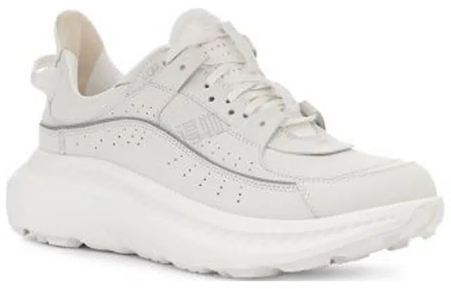 UGG CA805