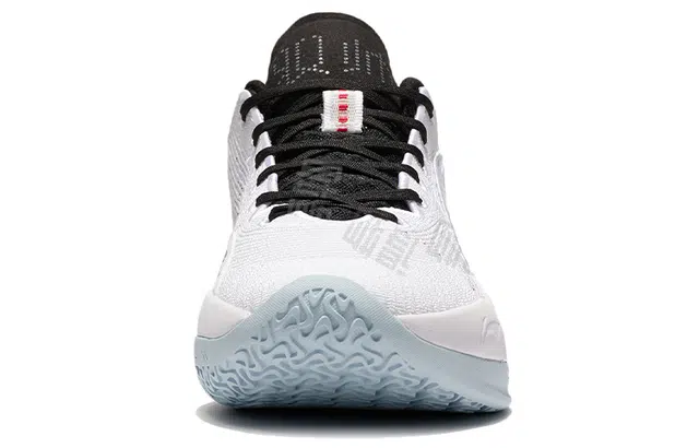 LiNing 15 V2