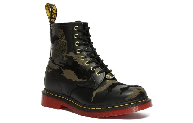 Dr.Martens 1460 Yott