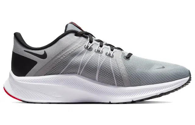 Nike Quest 4
