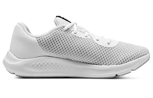 Under Armour Pursuit Charged