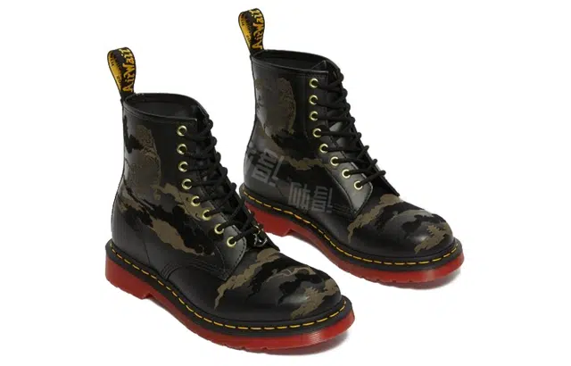 Dr.Martens 1460 Yott