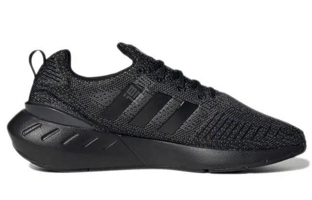 adidas originals Swift Run 22