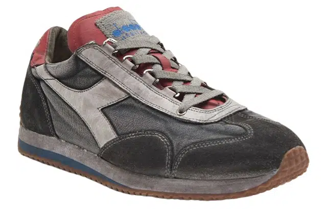 diadora