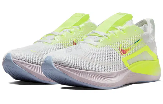 Nike Zoom Fly 4 premium