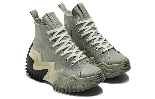 Converse Run Star Hike
