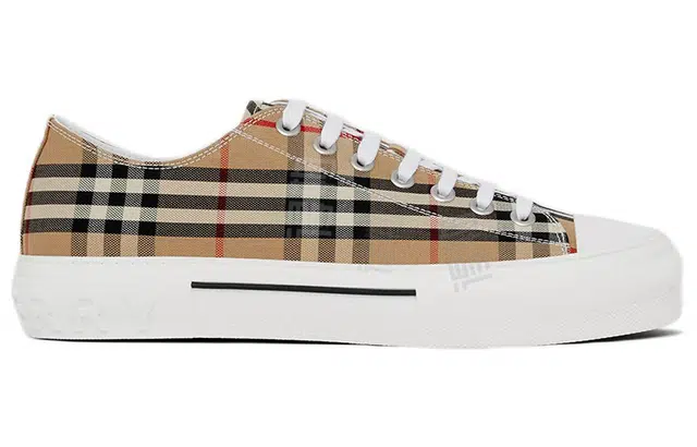 Burberry Vintage