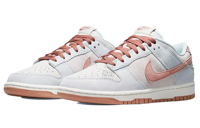 Nike Dunk Low fossil rose