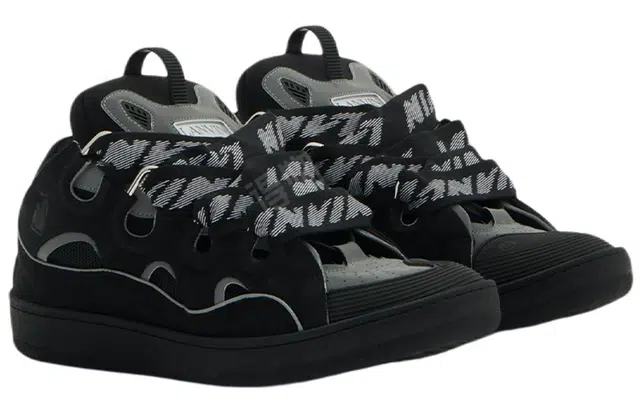 Lanvin Curb