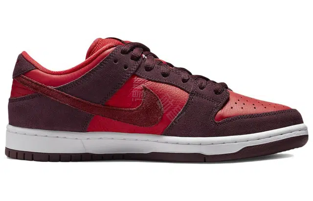 Nike Dunk SB Pro "cherry"