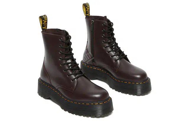 Dr.Martens 8