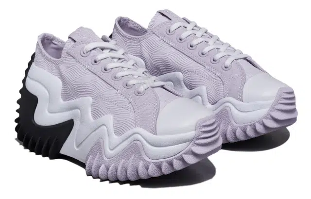 Converse Run Star Hike Motion
