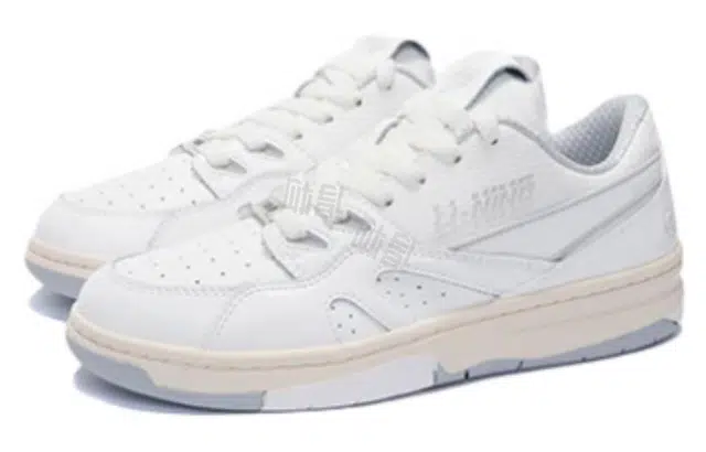 LiNing Deluxe Low