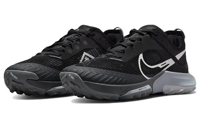 Nike Air Zoom Terra Kiger 8