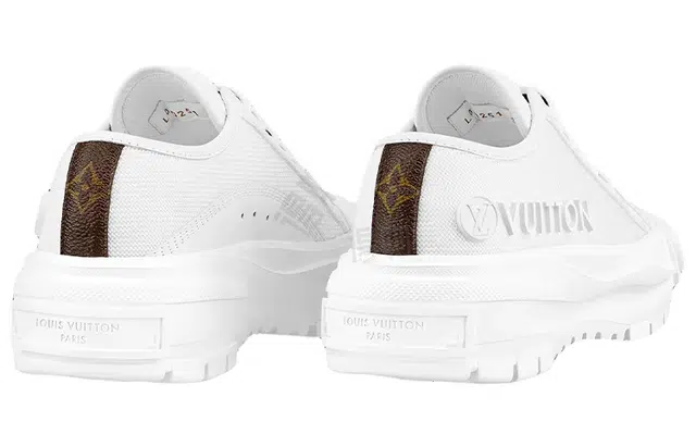 LOUIS VUITTON Squad