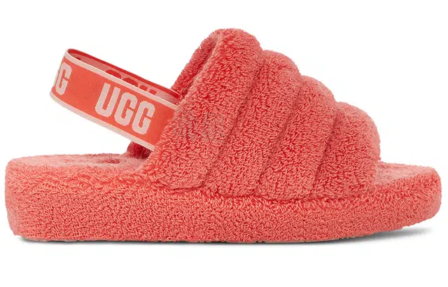 UGG FLUFF YEAH
