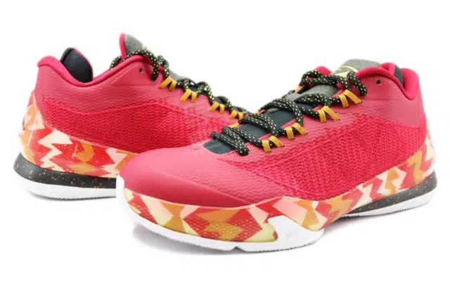 Air Jordan CP3 8 "Christmas" 8