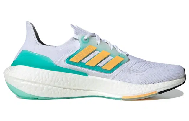 adidas Ultraboost 22