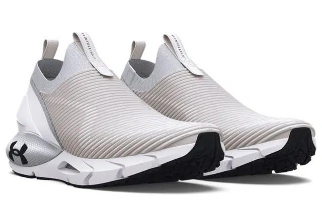Under Armour HOVR Phantom 2