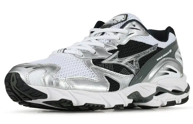 Mizuno Wave Rider 10